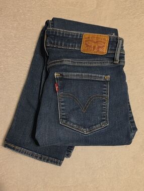Levi's Women's Dark Blue Straight Leg Jeans 10